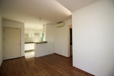Apartamento à venda com 69m², 3 quartos e 2 vagas Apartamento à venda com 69m², 3 quartos e 2 vagasSala