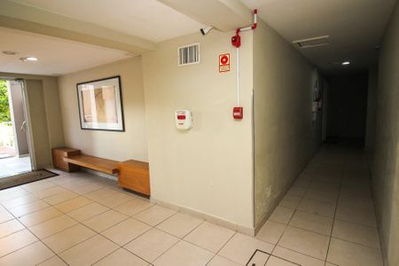 Apartamento à venda com 69m², 3 quartos e 2 vagas Apartamento à venda com 69m², 3 quartos e 2 vagasHall de entrada