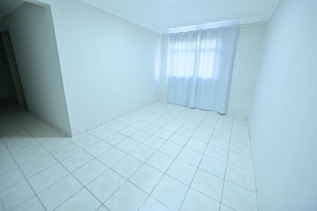 Apartamento para alugar com 78m², 3 quartos e 1 vagaSala