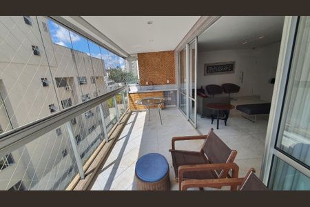 Apartamento à venda com 176m², 4 quartos e 3 vagas