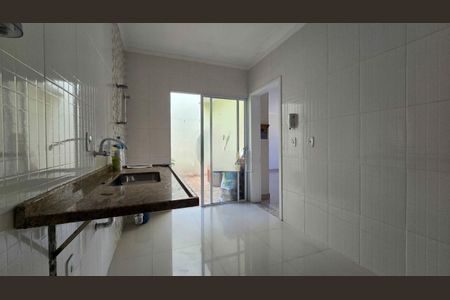 Casa à venda com 85m², 3 quartos e 3 vagas