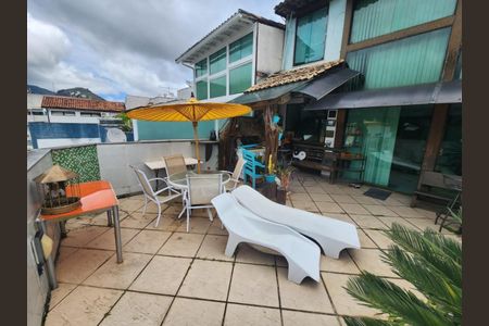 Apartamento à venda com 232m², 3 quartos e 2 vagas