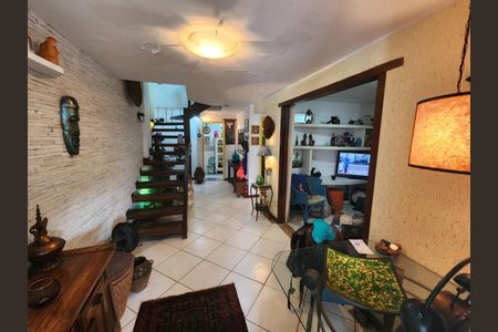 Apartamento à venda com 232m², 3 quartos e 2 vagas