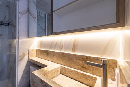 Apartamento para alugar com 44m², 2 quartos e sem vaga Apartamento para alugar com 44m², 2 quartos e sem vagaBanheiro