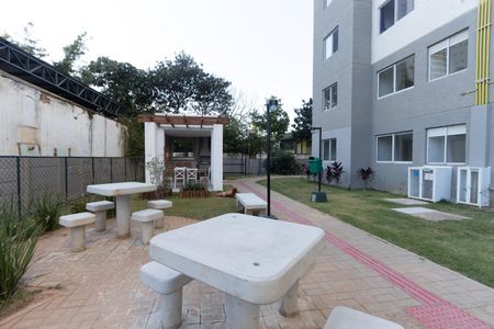 Apartamento para alugar com 44m², 2 quartos e sem vaga Apartamento para alugar com 44m², 2 quartos e sem vagaChurrasqueira