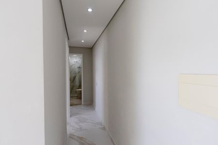 Apartamento para alugar com 44m², 2 quartos e sem vaga Apartamento para alugar com 44m², 2 quartos e sem vagaCorredor