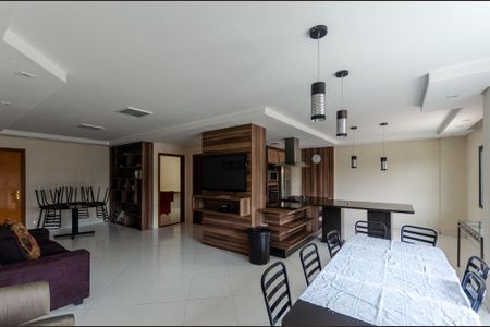 Apartamento à venda com 130m², 3 quartos e 2 vagas Apartamento à venda com 130m², 3 quartos e 2 vagasÁrea comum - Salão de Festas