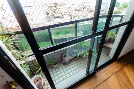 Apartamento à venda com 130m², 3 quartos e 2 vagas Apartamento à venda com 130m², 3 quartos e 2 vagasSala - Varanda