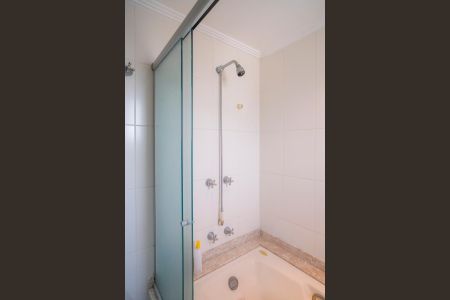 Apartamento à venda com 143m², 3 quartos e 2 vagasBanheiro da suíte 1