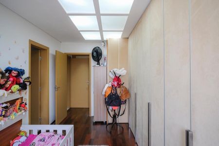 Apartamento à venda com 143m², 3 quartos e 2 vagasSuíte 2