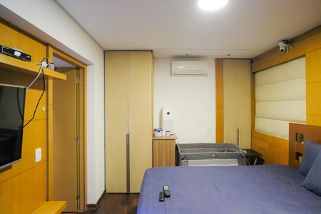 Apartamento à venda com 143m², 3 quartos e 2 vagasSuíte 1