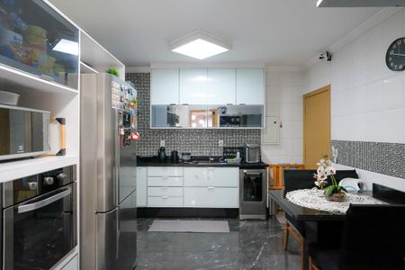 Apartamento à venda com 143m², 3 quartos e 2 vagasCozinha