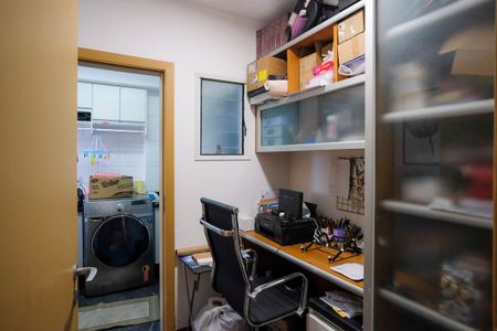 Apartamento à venda com 143m², 3 quartos e 2 vagasEscritório