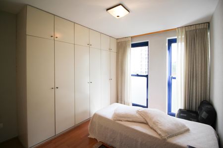 Apartamento à venda com 98m², 2 quartos e 2 vagasQuarto 2