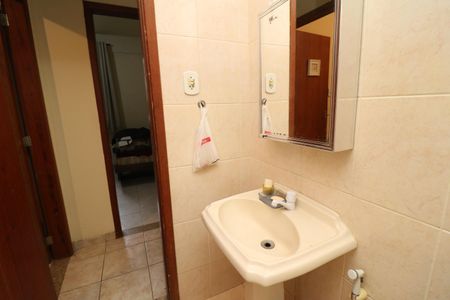 Apartamento para alugar com 55m², 2 quartos e sem vagaBanheiro