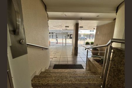 Apartamento à venda com 80m², 2 quartos e sem vagaÁrea comum