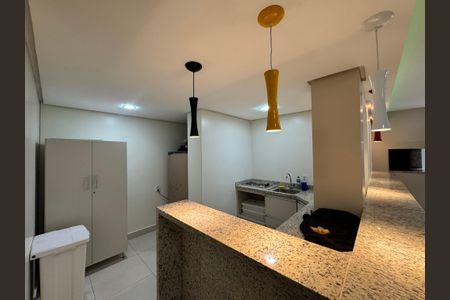 Apartamento à venda com 80m², 2 quartos e sem vagaÁrea comum