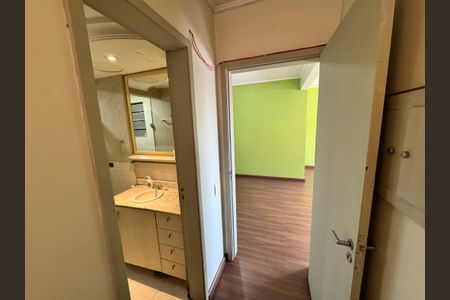 Apartamento à venda com 80m², 2 quartos e sem vagaCorredor
