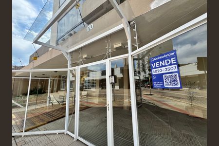 Apartamento à venda com 80m², 2 quartos e sem vagaPlaquinha fachada instalada