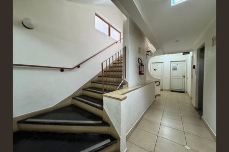 Apartamento à venda com 80m², 2 quartos e sem vagaCorredor