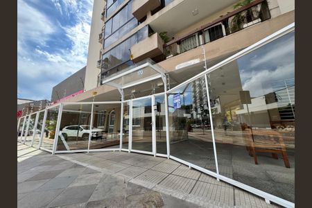 Apartamento à venda com 80m², 2 quartos e sem vagaPlaquinha fachada instalada