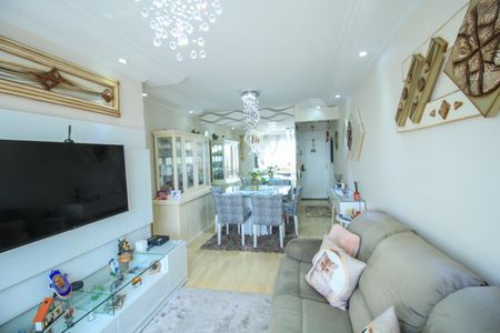 Apartamento à venda com 78m², 3 quartos e 1 vaga Apartamento à venda com 78m², 3 quartos e 1 vagaSala