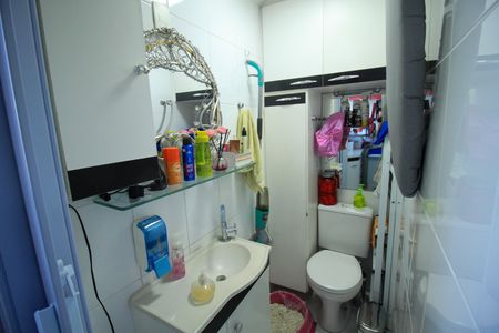 Apartamento à venda com 78m², 3 quartos e 1 vaga Apartamento à venda com 78m², 3 quartos e 1 vagaBanheiro