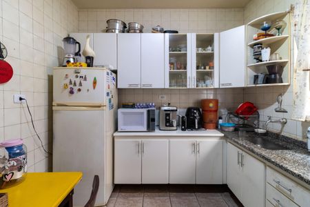 Casa à venda com 197m², 4 quartos e 2 vagasCozinha