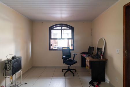 Casa à venda com 197m², 4 quartos e 2 vagasEdícula - Quarto 1