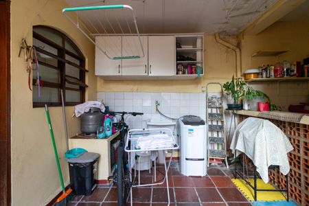 Casa à venda com 197m², 4 quartos e 2 vagasÁrea de Serviço