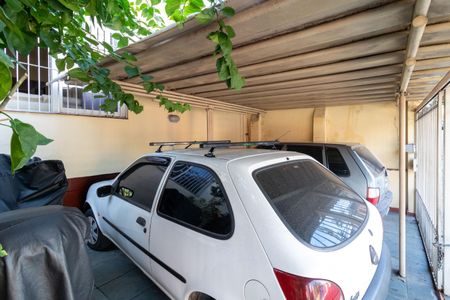 Casa à venda com 197m², 4 quartos e 2 vagasGaragem