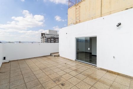 Apartamento à venda com 259m², 3 quartos e 1 vaga Apartamento à venda com 259m², 3 quartos e 1 vagaTerraço