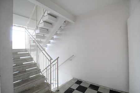 Casa à venda com 523m², 4 quartos e 2 vagasSala 8 - Escada