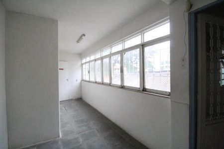 Casa à venda com 523m², 4 quartos e 2 vagasÁrea de serviço 1 - Corredor