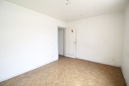 Casa à venda com 523m², 4 quartos e 2 vagasQuarto 3