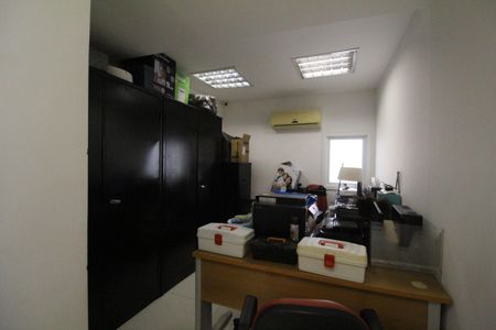 Casa à venda com 523m², 4 quartos e 2 vagasSala 6