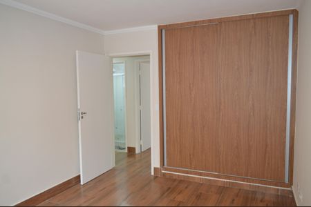 Apartamento à venda com 83m², 3 quartos e 1 vagaQuarto 2