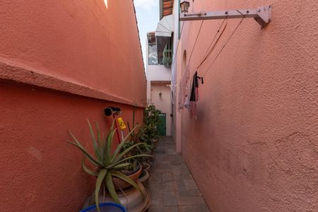 Casa à venda com 313m², 5 quartos e 2 vagas Casa à venda com 313m², 5 quartos e 2 vagasÁrea de Serviço