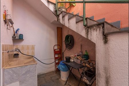 Casa à venda com 313m², 5 quartos e 2 vagas Casa à venda com 313m², 5 quartos e 2 vagasÁrea de Serviço