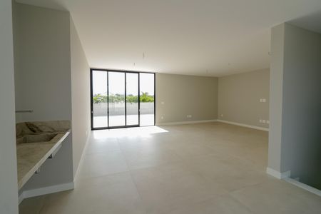 Casa de condomínio à venda com 600m², 5 quartos e 2 vagasQuarto 5