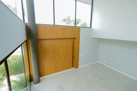 Casa de condomínio à venda com 600m², 5 quartos e 2 vagasSala