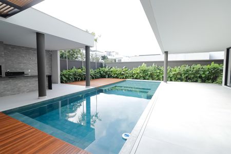 Casa de condomínio à venda com 600m², 5 quartos e 2 vagasPiscina