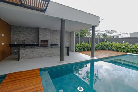 Casa de condomínio à venda com 600m², 5 quartos e 2 vagasPiscina