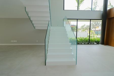 Casa de condomínio à venda com 600m², 5 quartos e 2 vagasSala