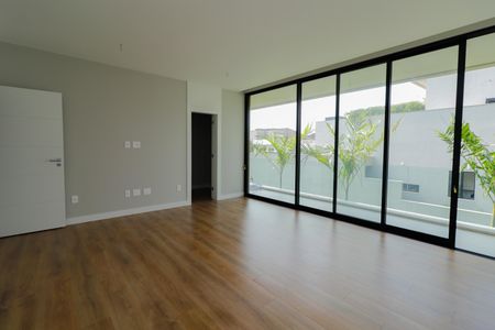 Casa de condomínio à venda com 600m², 5 quartos e 2 vagasQuarto 3