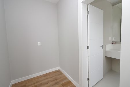 Casa de condomínio à venda com 600m², 5 quartos e 2 vagasQuarto 3