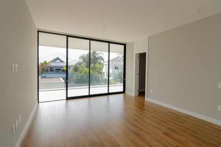 Casa de condomínio à venda com 600m², 5 quartos e 2 vagasQuarto 4