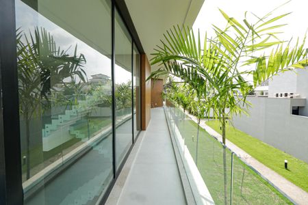 Casa de condomínio à venda com 600m², 5 quartos e 2 vagasVaranda do Quarto 2