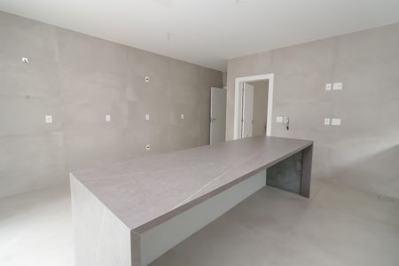 Casa de condomínio à venda com 600m², 5 quartos e 2 vagasCozinha