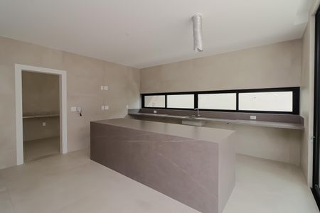 Casa de condomínio à venda com 600m², 5 quartos e 2 vagasCozinha